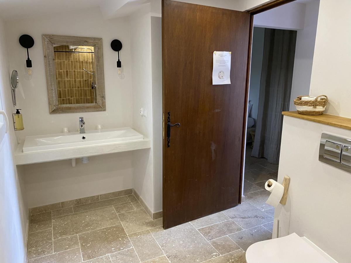 Hotel Du Pont Blanc Saintes-Maries-de-la-Mer Buitenkant foto