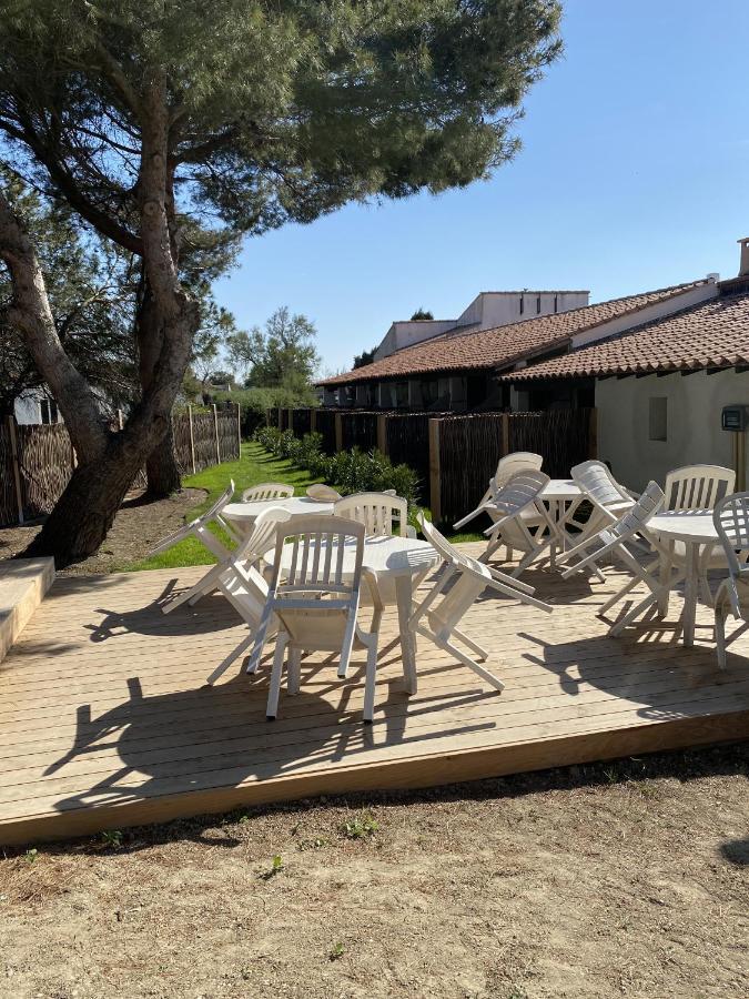 Hotel Du Pont Blanc Saintes-Maries-de-la-Mer Buitenkant foto