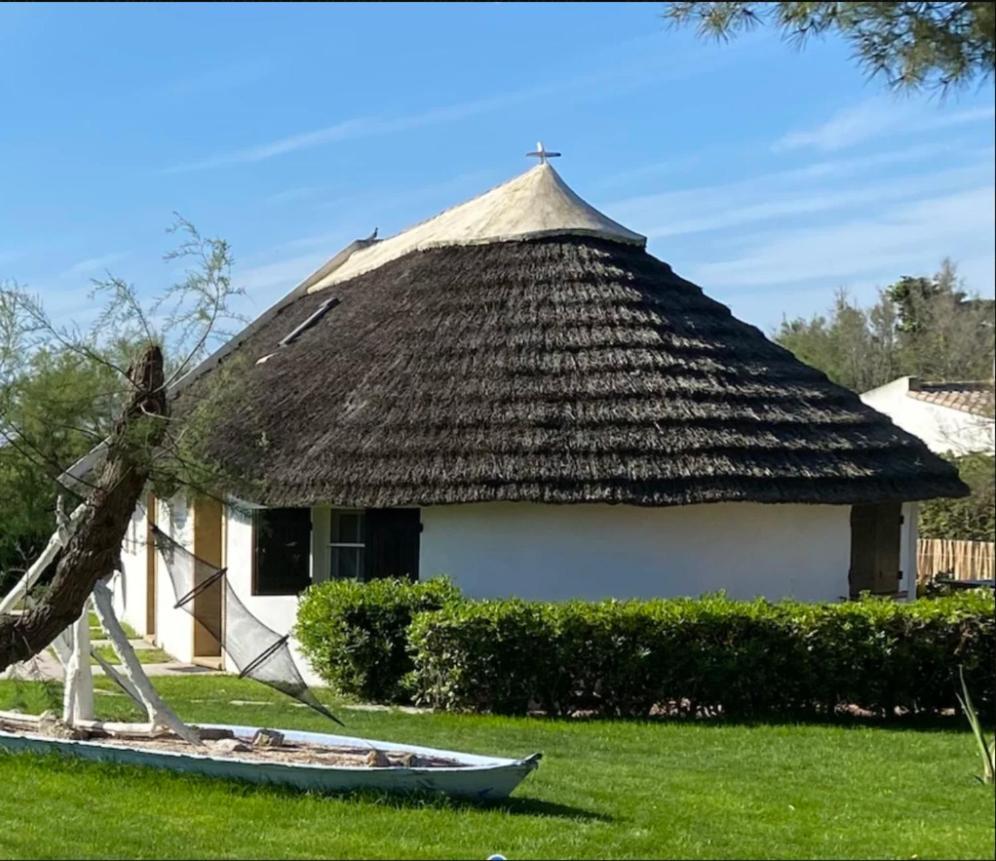 Hotel Du Pont Blanc Saintes-Maries-de-la-Mer Buitenkant foto